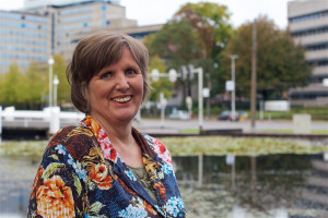 Leden stemmen in met deelname college; Ria de Vries terug in gemeenteraad